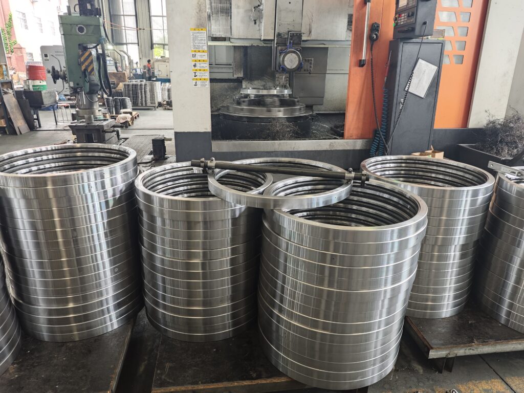 High Precision CNC Rotary Table Bearings: Maximizing Accuracy & Durability for 5-Axis Machining